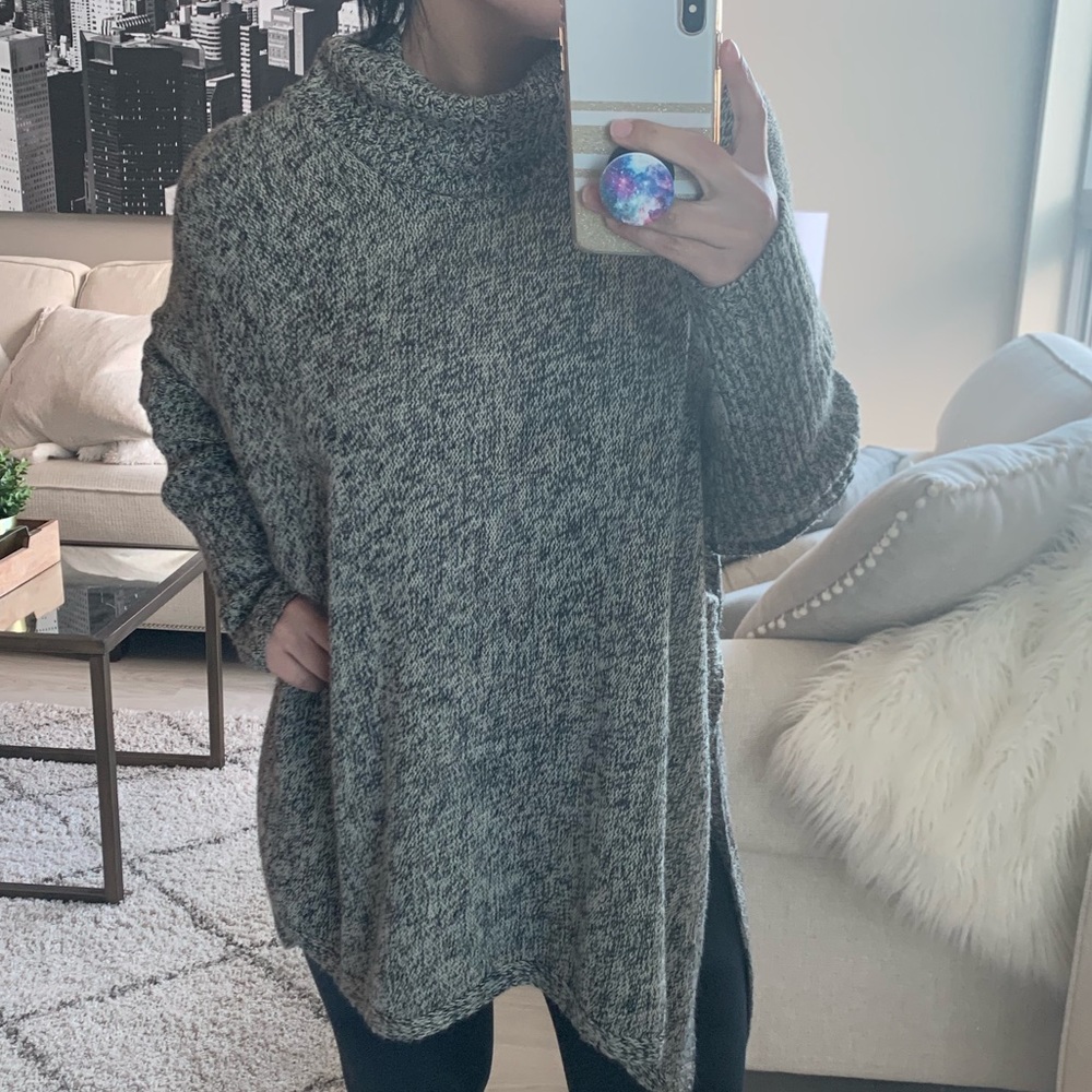 Gray/white/black oversized big neck sweater sz L
